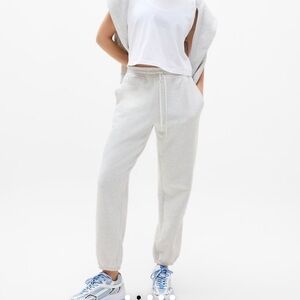 Athleta Light FOG Heather Gray Jogger Pants Large